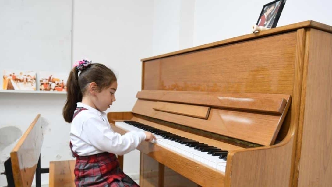 Yetenek Sınavıyla Öğrenci Alan İlkokul ve Ortaokullara Başvuru Kılavuzu Yayımlandı